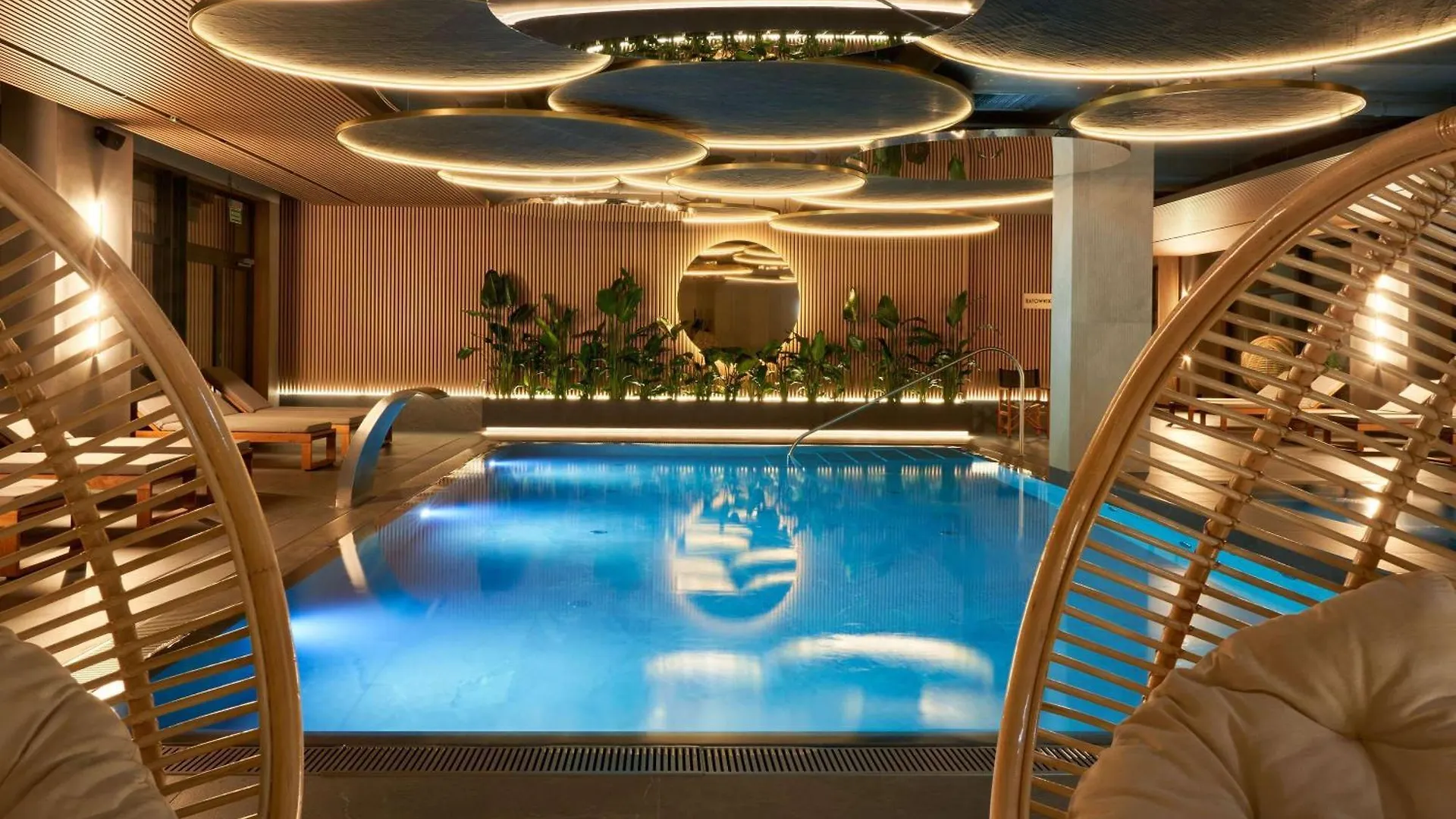 ホテル Moevenpick Resort & Spa カルパッチ